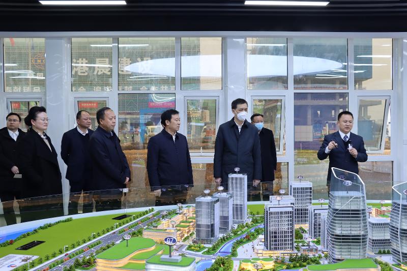 2023年2月，湖南省人民政府副省長周海兵到港晨公司岳陽自貿(mào)片區(qū)數(shù)字經(jīng)濟(jì)產(chǎn)業(yè)綜合體建設(shè)項(xiàng)目調(diào)研指導(dǎo)工作
